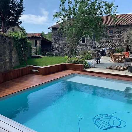 Ferme Renovee Avec Piscine Otel Polignac (Haute-Loire)