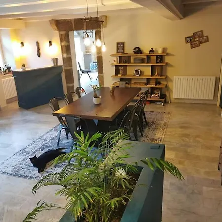 Ferme Renovee Avec Piscine 4* Polignac (Haute-Loire)