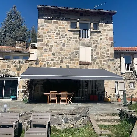 Otel Ferme Renovee Avec Piscine 4*